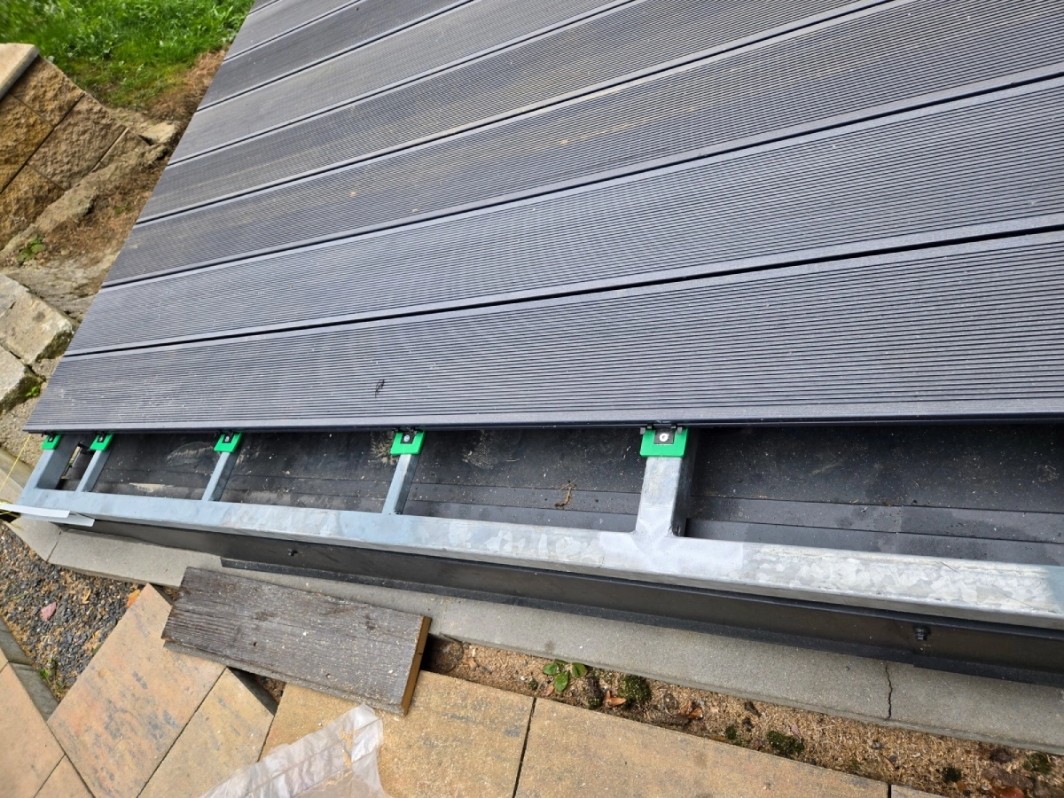 Terasy z dřeva a kompozitních materiálů